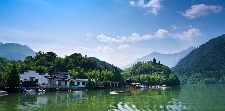 青山湖/瑞晶石花洞/河桥古镇二日